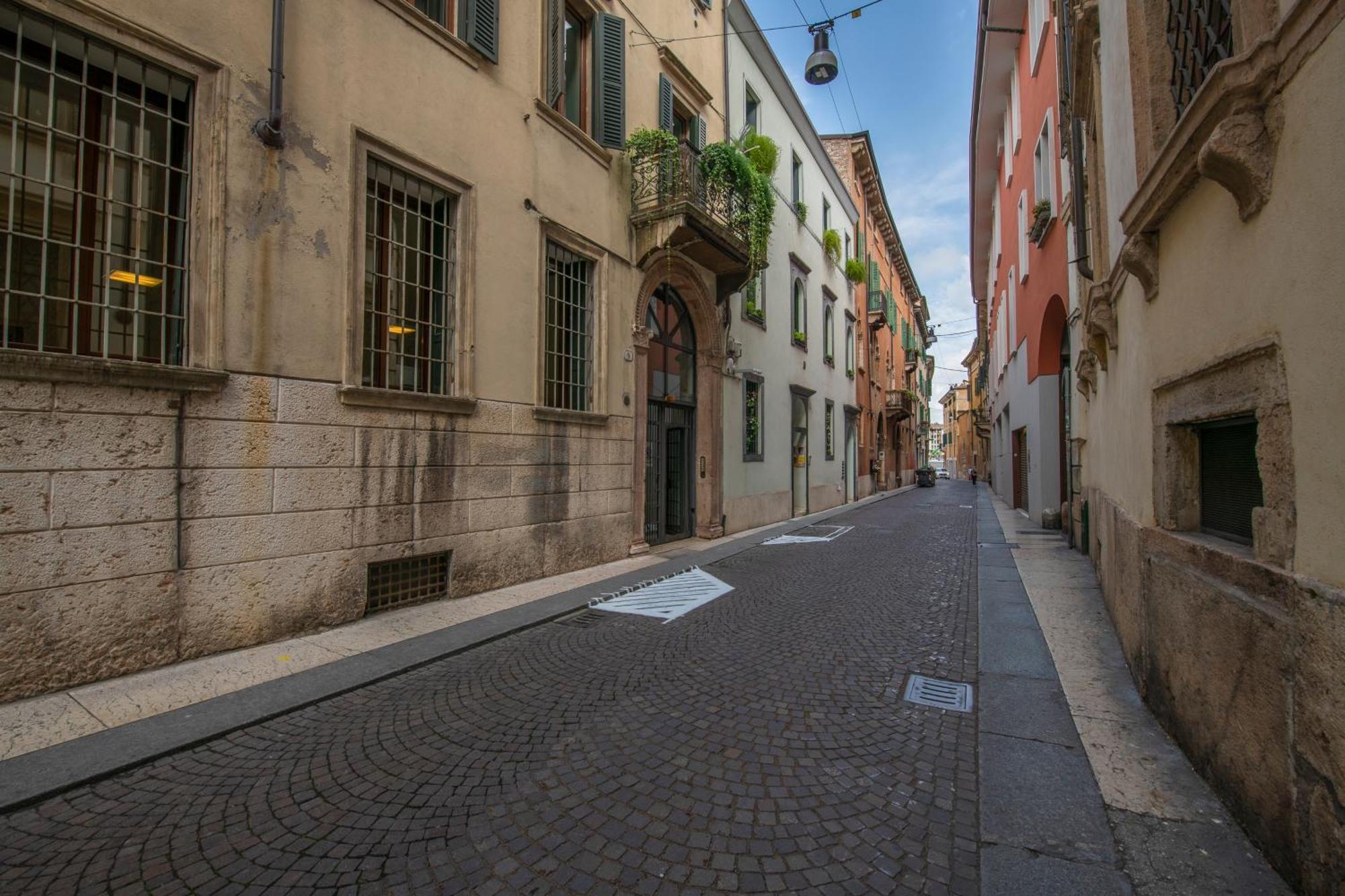 Borsarihouse Wifi & Smarttv Lägenhet Verona Exteriör bild